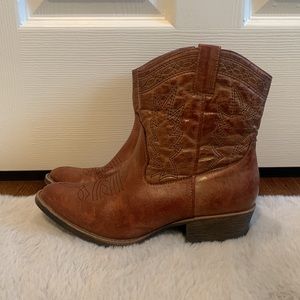 Women’s Cowboy Boots